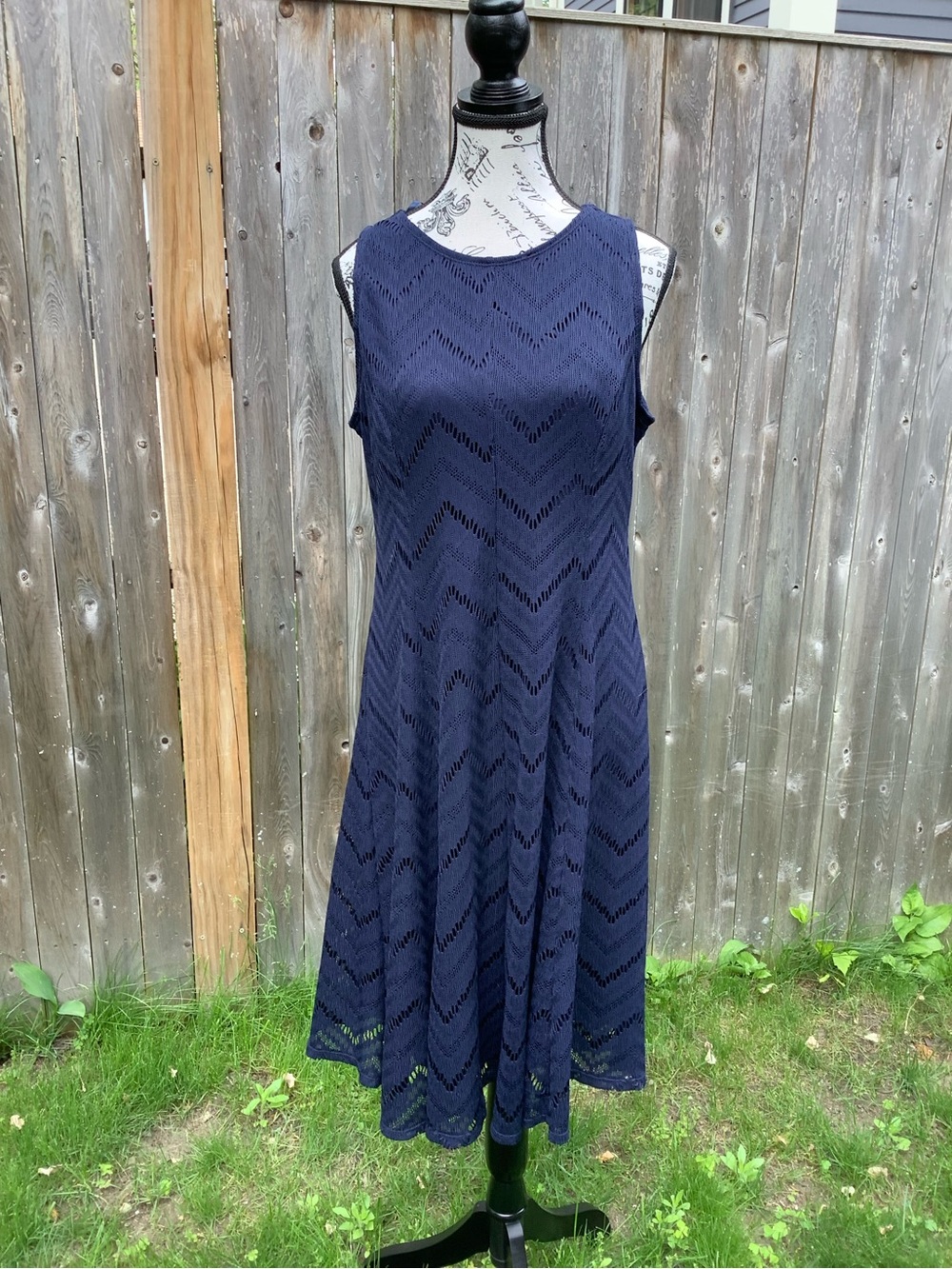 Neiman Marcus Navy Sleeveless Chevron Midi Dress